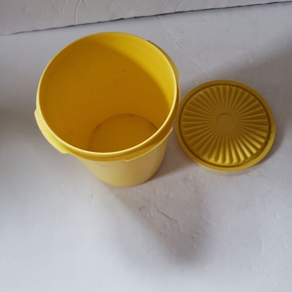 Tupperware Tea Canister - Picture 6 of 9